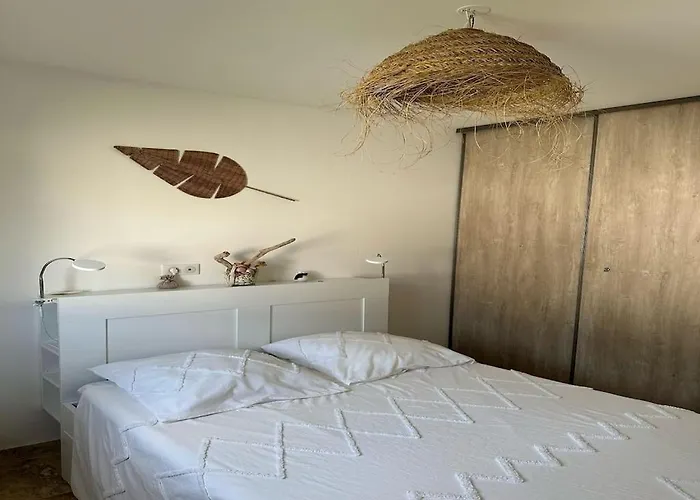 Avec Jacuzzi Privé Proche Villa *