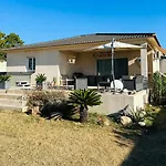 Вилла Avec Jacuzzi Prive Proche Solaro