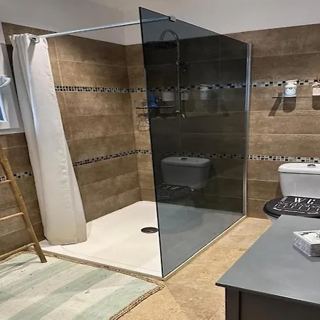 Vila Avec Jacuzzi Prive Proche