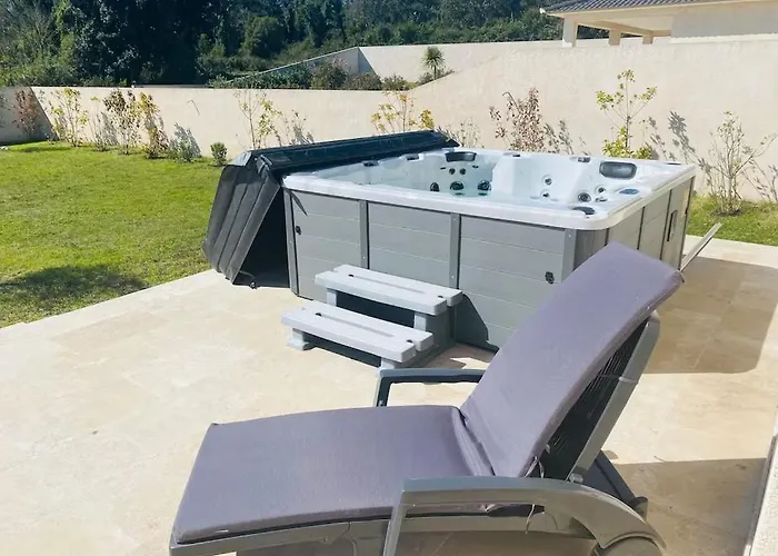 Avec Jacuzzi Prive Proche Solaro